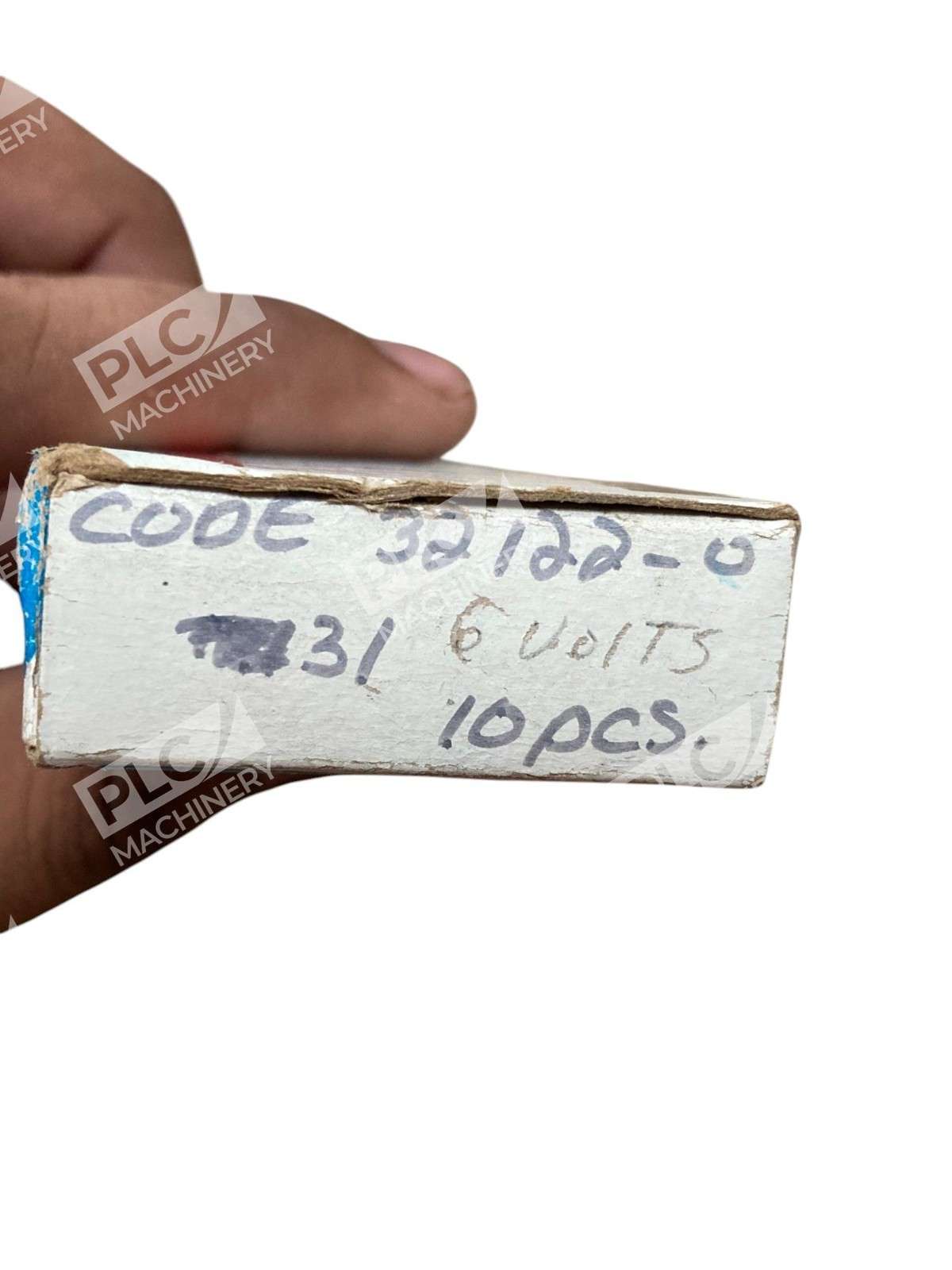 Lot of 2 Sylvania 32122-0 Miniature 10 Pcs Lamp Bulbs - Image 4