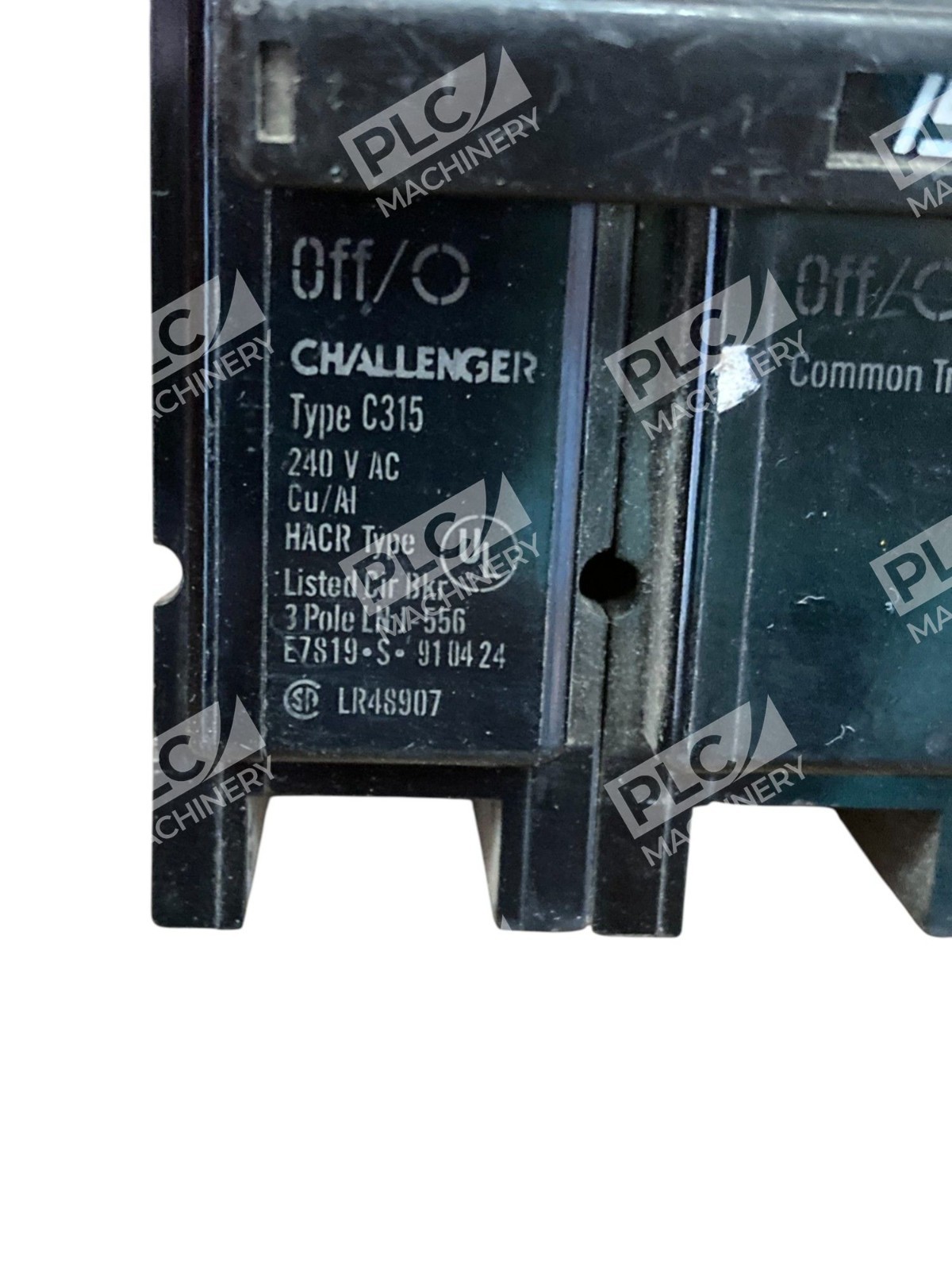 Challenger 3 Pole 15A Circuit Breaker C315 - Image 11