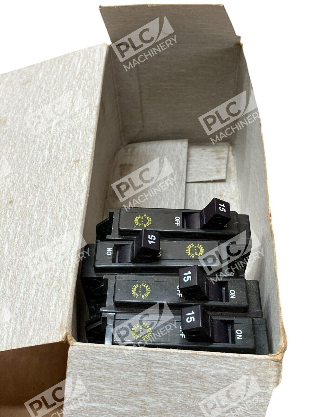 Cutler Hammer CHQ115 /K Circuit Breaker 1 Pole 15A 15Amp (Box of 4) - Image 3