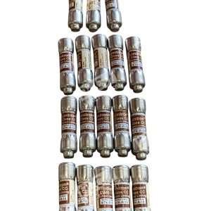 Lot of 18 Bussmann KTK-R-10 Current-Limiting Fast Acting Fuse