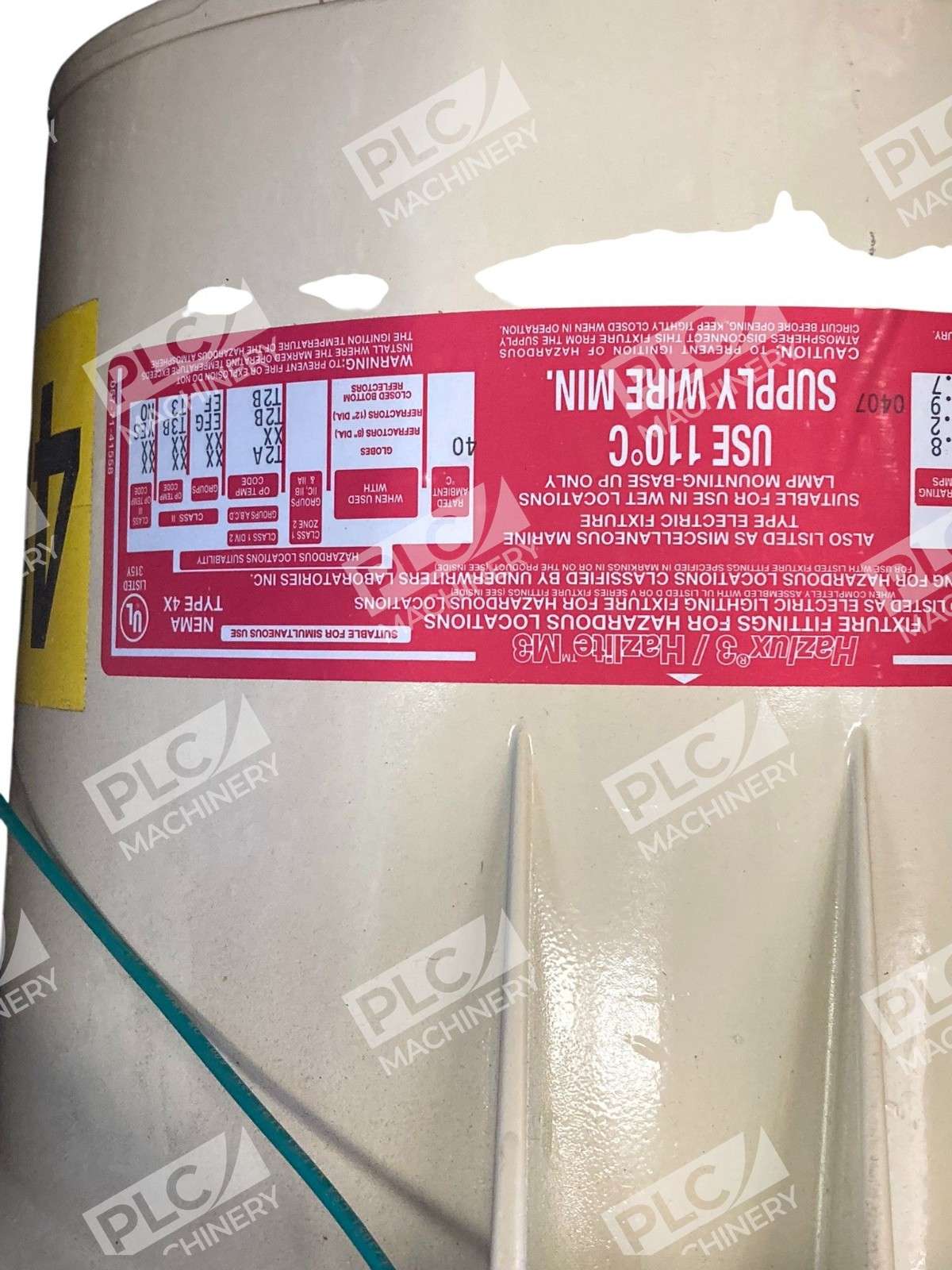 T&B Hazlux 3 DS040C04L-TGC-C2U Ceiling Mount Light w/ Globe & Guard 400W - Image 11