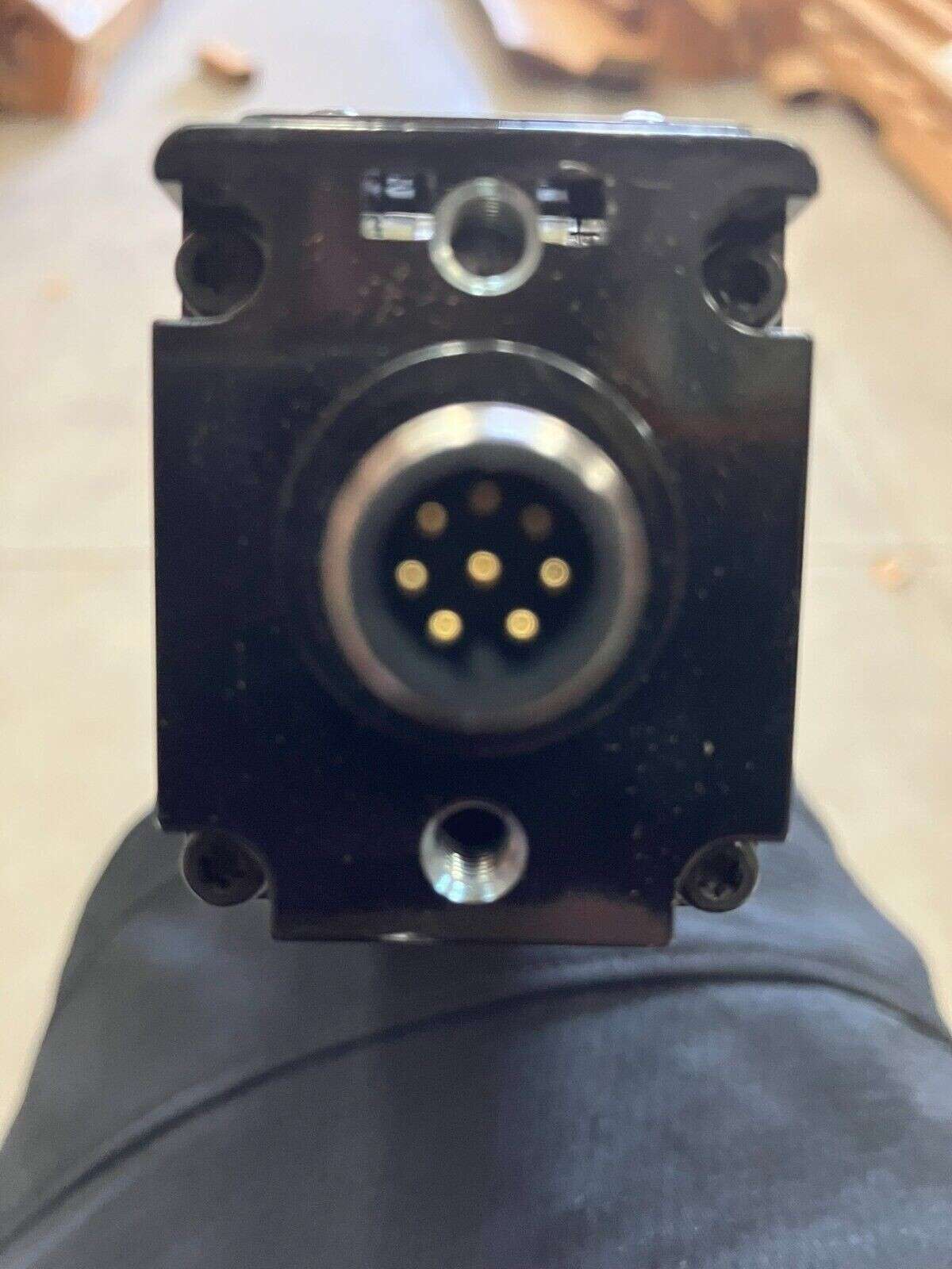 Banner Engineering SLSCR30-1050Q8 EZ-Screen Receiver - Image 5