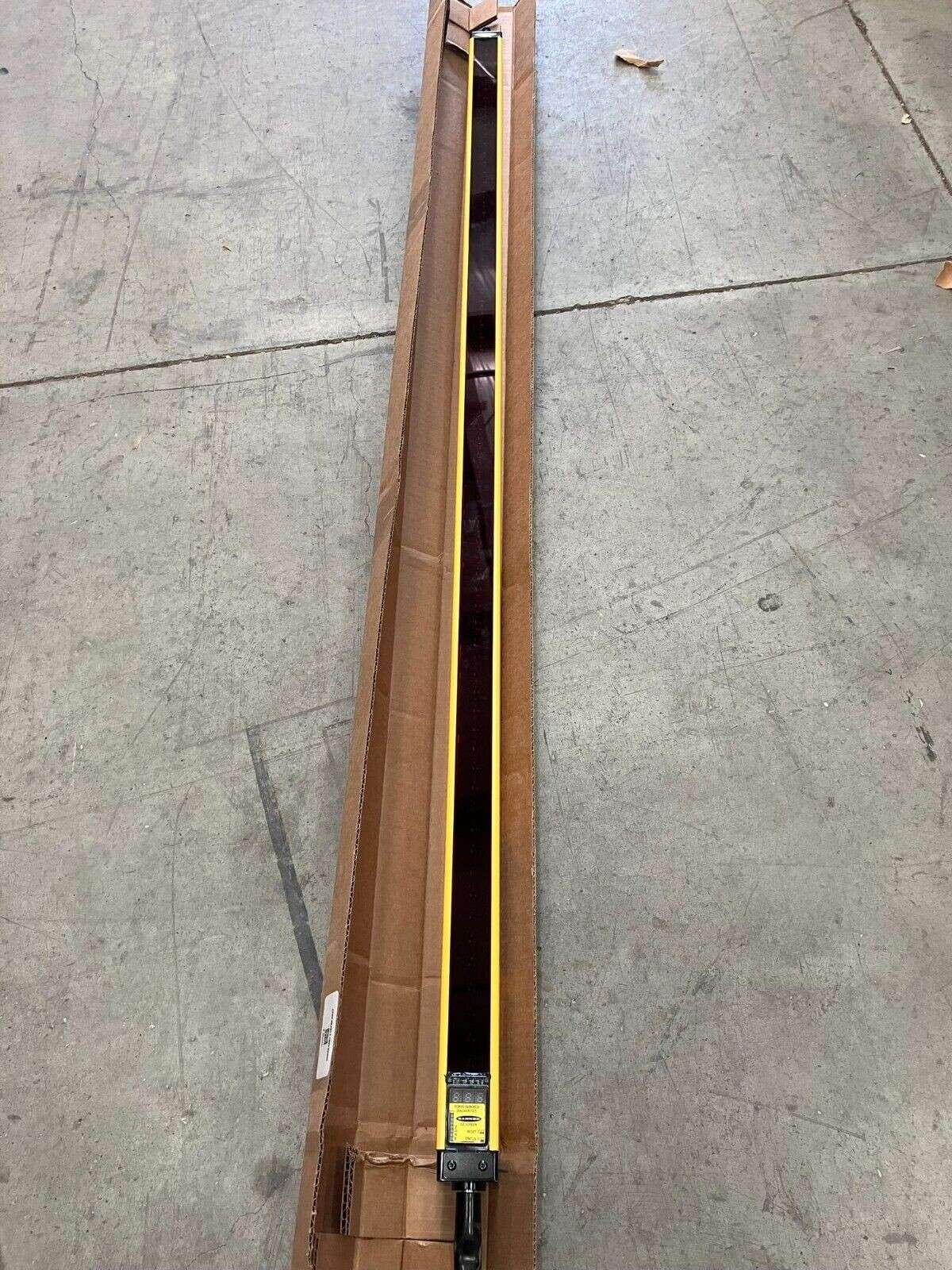 Banner Engineering SLSCR30-1050Q8 EZ-Screen Receiver